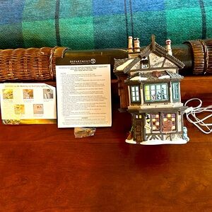 Departmentnt 56 Dickens’ Village, Ebenezer Scrooge’s House